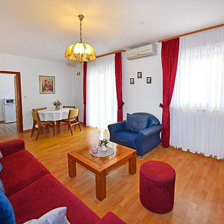 Apartments Jasmina Porec Bagian luar foto