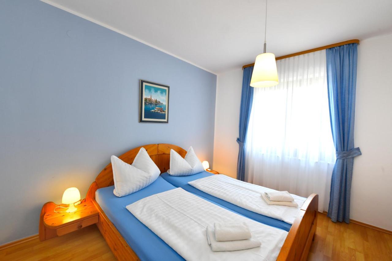 Apartments Jasmina Porec Bagian luar foto