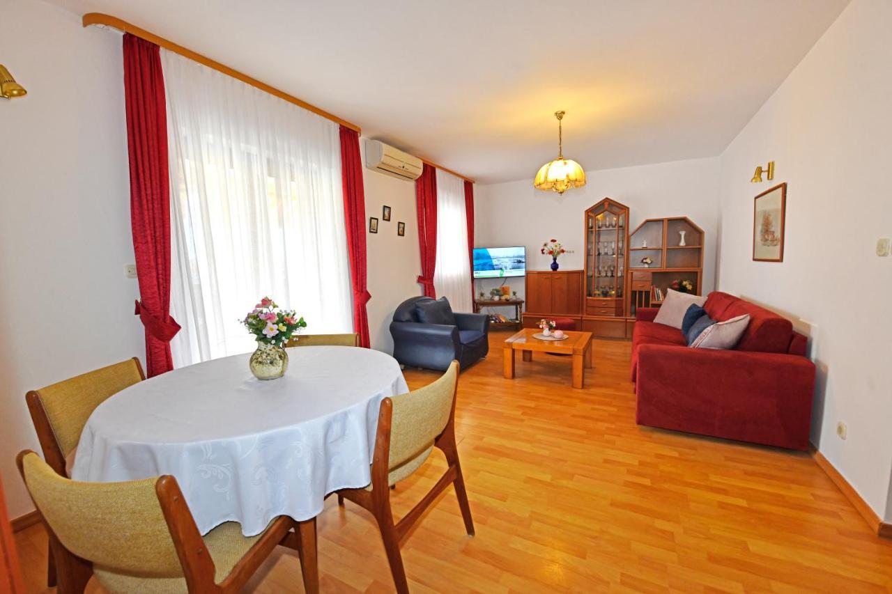 Apartments Jasmina Porec Bagian luar foto