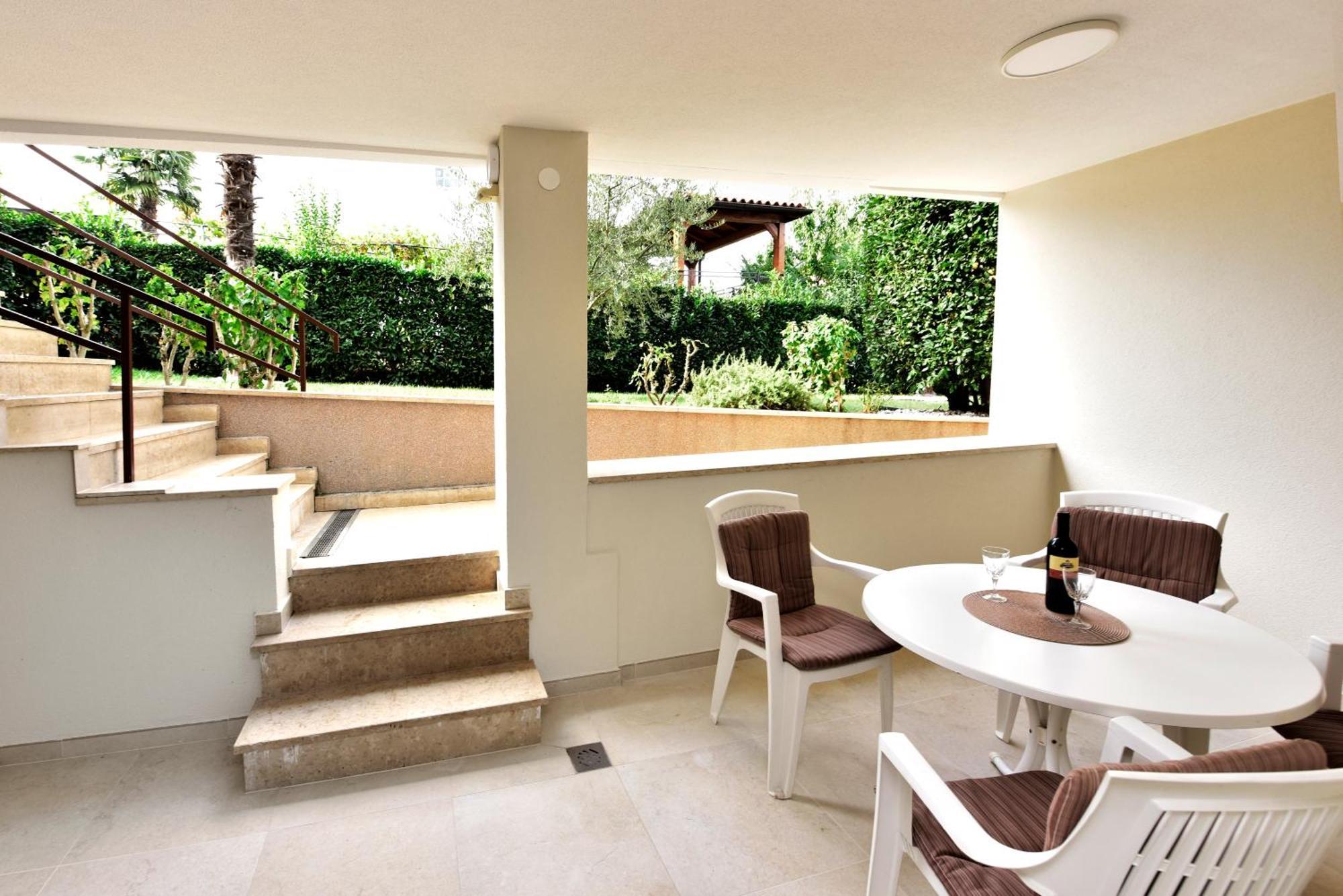 Apartments Jasmina Porec Bagian luar foto