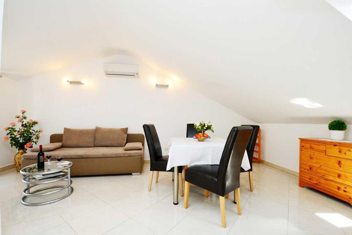 Apartments Jasmina Porec Ruang foto